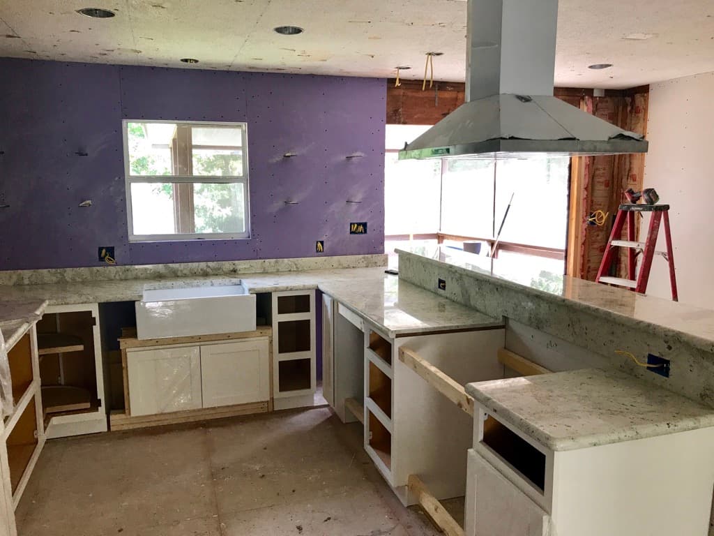 Image https://klchcharleston.s3.amazonaws.com/renovations/kitchenbefore2_1024.JPG1